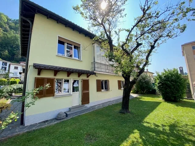 Casa unifamiliare di charme a Mendrisio con giardino privato