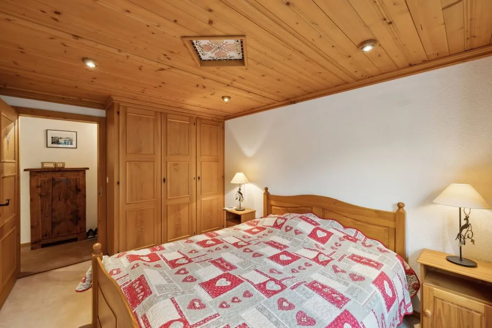 Charmantes 4.5-Zimmer-Wohnung, eine sichere Investition in einem Cadre – Foto 8 von 11