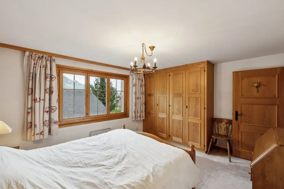 Charmantes 4.5-Zimmer-Wohnung, eine sichere Investition in einem Cadre – Foto 6 von 11
