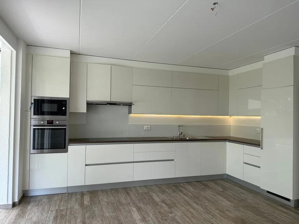 Schönes Haus mit 7 Räumen, Veranda und Terrasse mit Aussicht