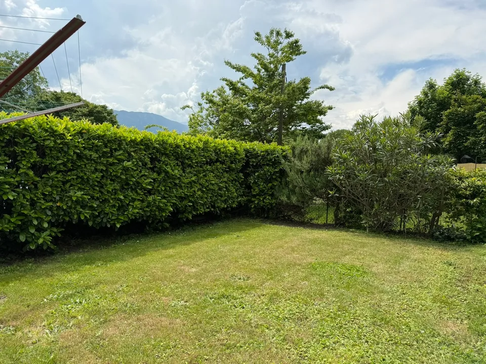 Schönes Haus mit 7 Räumen, Veranda und Terrasse mit Aussicht