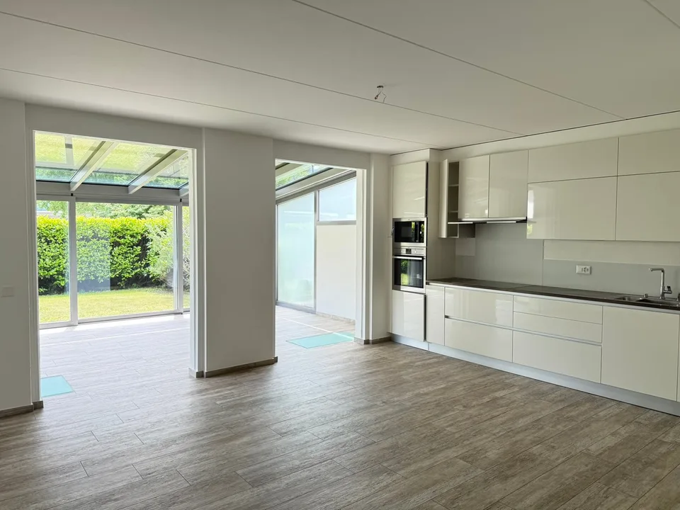 Schönes Haus mit 7 Räumen, Veranda und Terrasse mit Aussicht – Foto 6 von 18