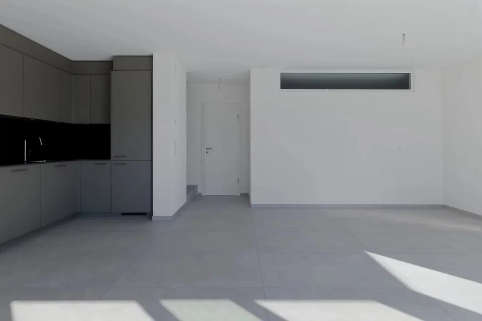 Helles und komfortables modernes Apartment