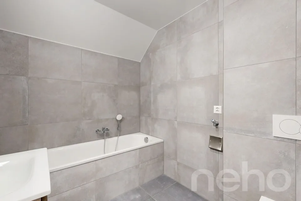Helle 3,5-Zimmer-Wohnung mit privatem Dachboden – Foto 17 von 19