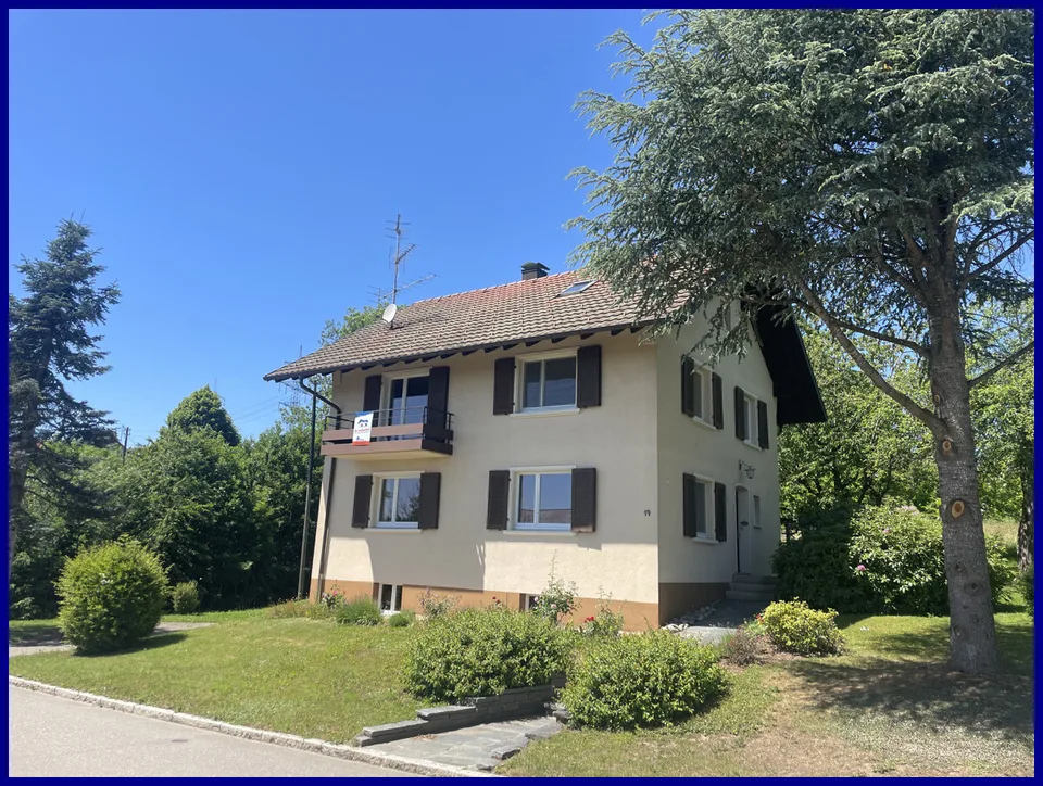 Albbruck-Buch - bella casa unifamiliare con grande terreno