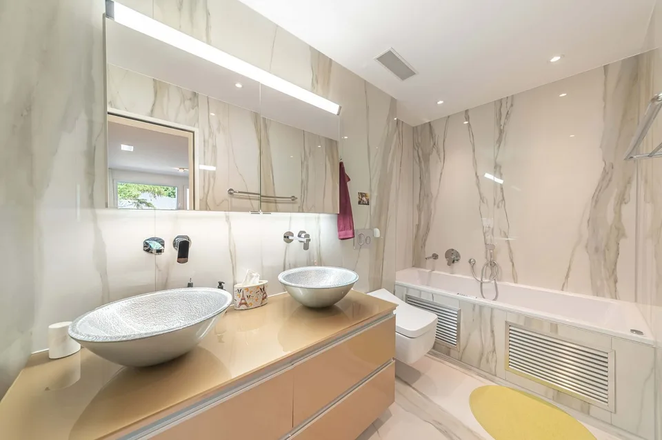Ein Bijou – moderne 4.5-Zimmer-Gartenwohnung mit viel Privatsphäre – Foto 13 von 17