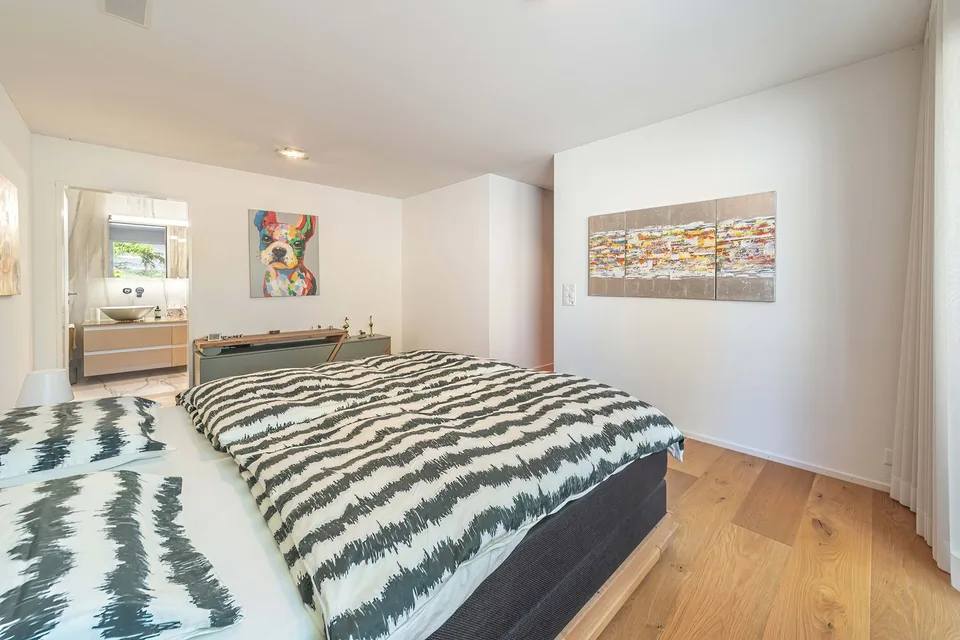 Ein Bijou – moderne 4.5-Zimmer-Gartenwohnung mit viel Privatsphäre – Foto 12 von 17