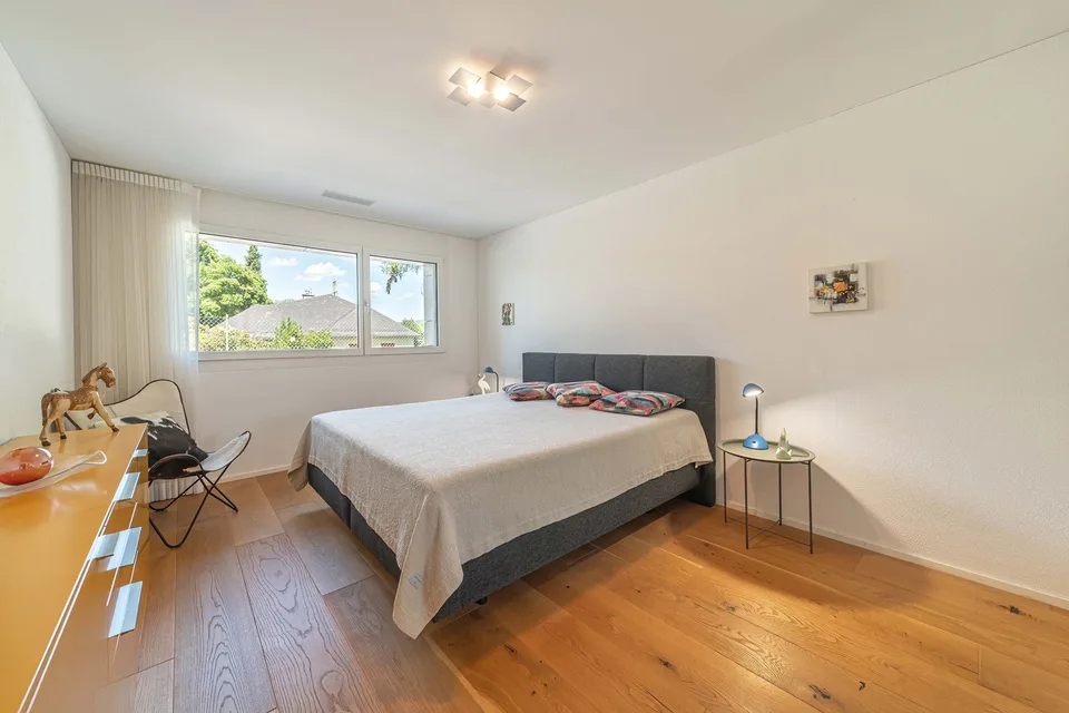 Ein Bijou – moderne 4.5-Zimmer-Gartenwohnung mit viel Privatsphäre – Foto 9 von 17