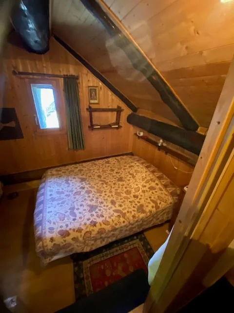 Rustikales Steinhaus mit Blick auf die Berge von Acquarossa – Foto 7 von 9