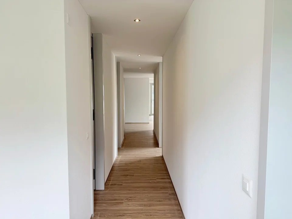 Moderne 4.5-Zimmer-Neubauwohnung im Erdgeschoss in Frutigen