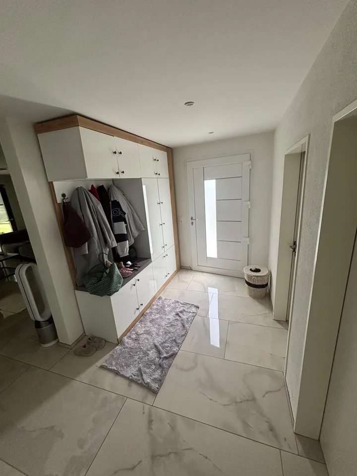 Casa unifamiliare 5.5 locali con appartamento annesso 2.5 locali | Costruita nel 2022 | 202 m² di spazio abitabile