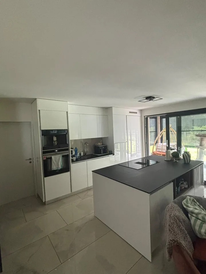 5.5-Zimmer-EFH mit 2.5-Zimmer-Einliegerwohnung | Baujahr 2022 | 202 m² Wohnfläche – Foto 8 von 10