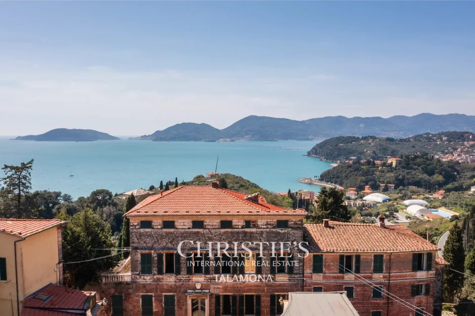 Villa storica con vista sul golfo di Lerici – foto 6 di 13