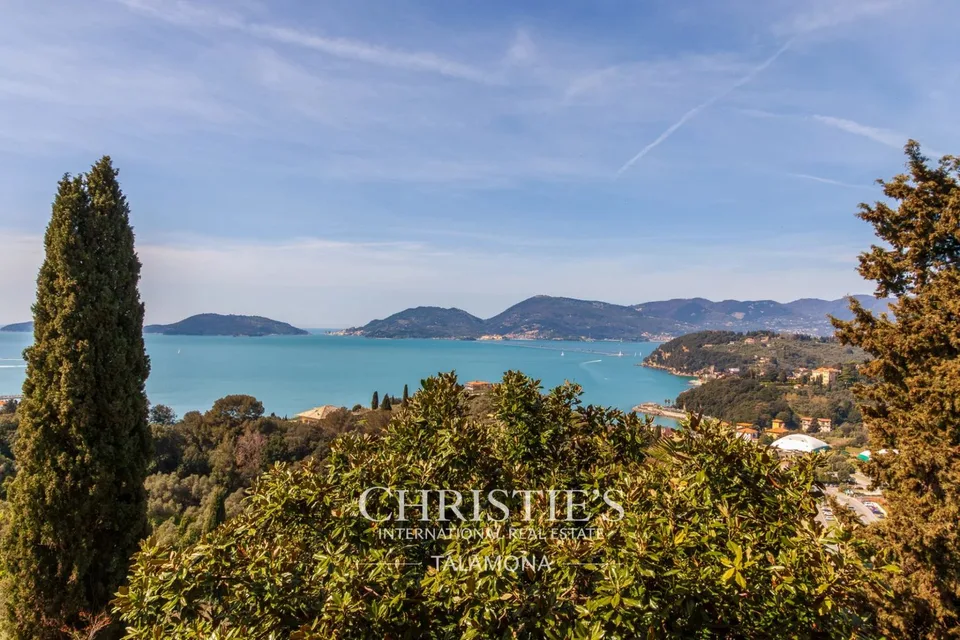 Villa storica con vista sul golfo di Lerici – foto 7 di 13