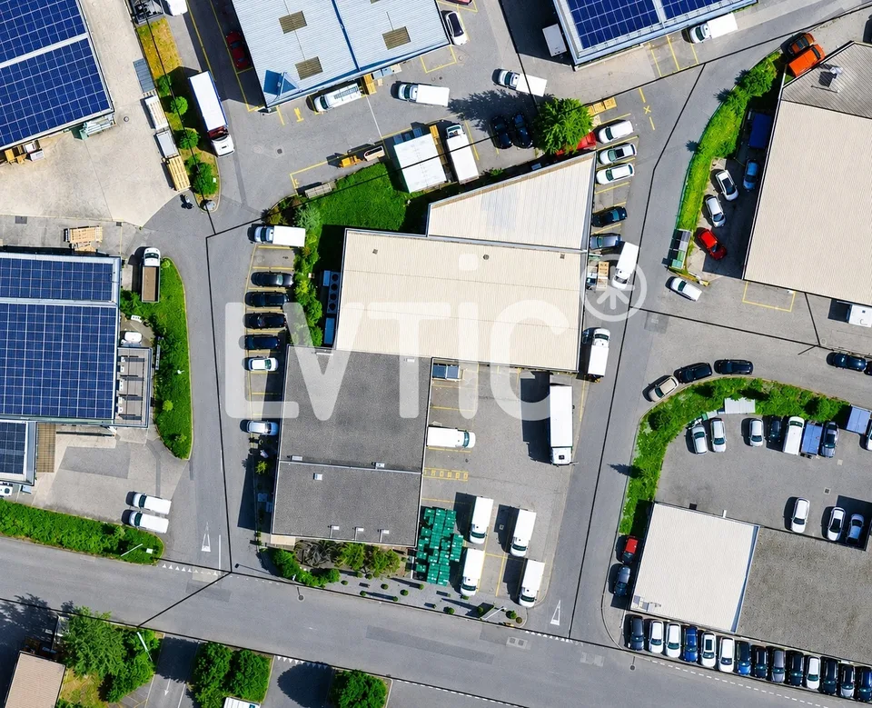 Edificio industriale di 1100 m2 in vendita a Villars-Sainte-Croix
