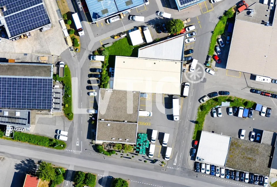 Edificio industriale di 1100 m2 in vendita a Villars-Sainte-Croix
