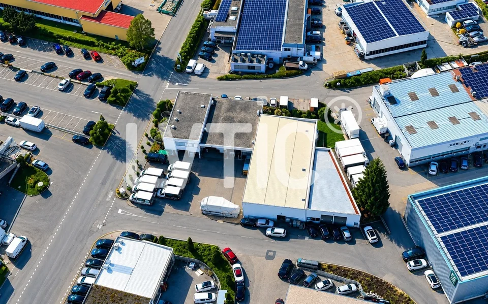 Bâtiment industriel de 1100 m2 à vendre à Villars-Sainte-Croix