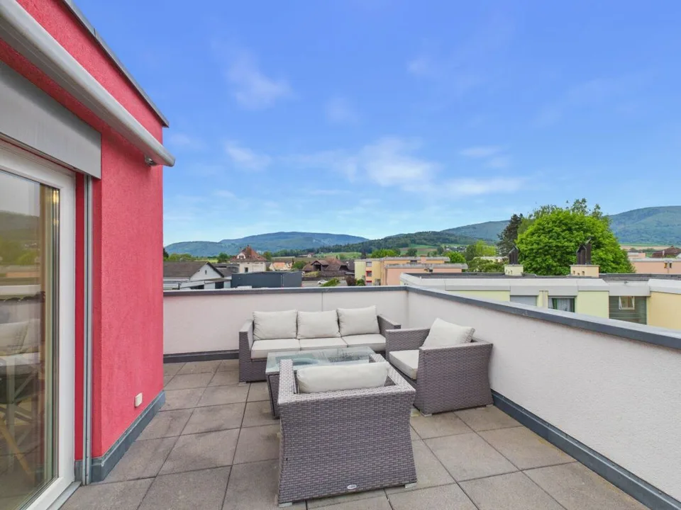 Moderne Penthouse-Wohnung mit Panorama-Terrasse in Delémont