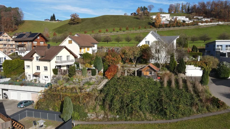 Attraktives Bauland an erhöhter Lage