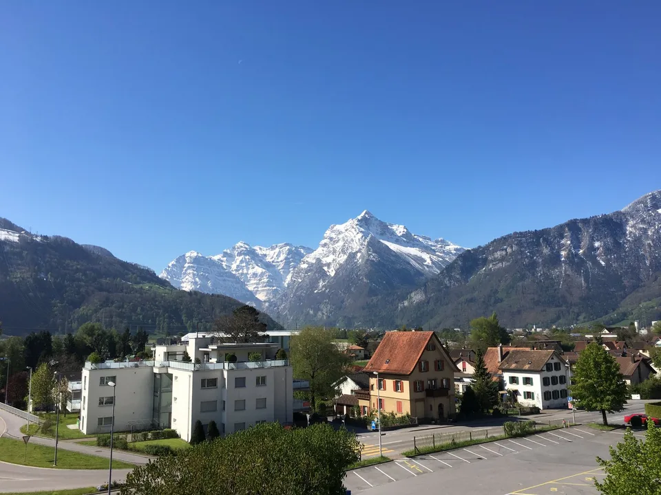 Appartement avec vue sur les Alpes glaronaises (F1-3)