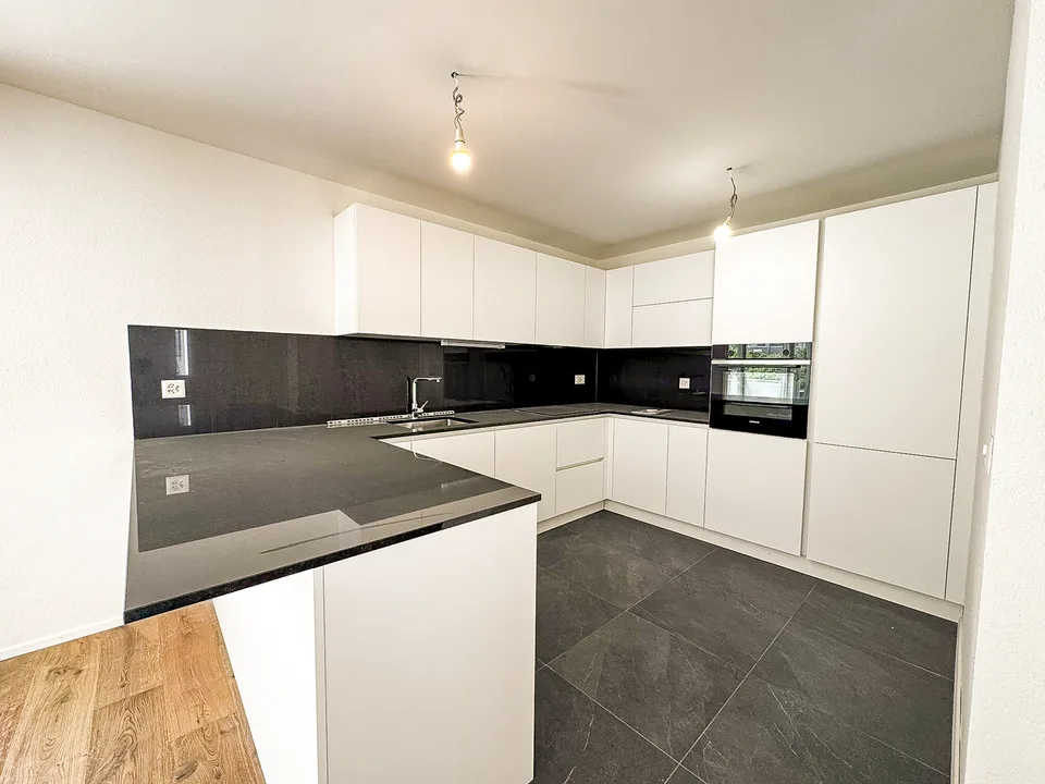 BROC - Prächtige 4.5-Zimmer-Wohnung komplett renoviert