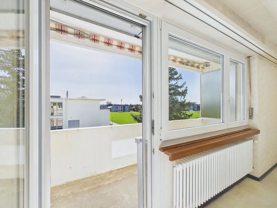 Appartamento di 4,5 locali con balcone, garage e grande potenziale di progettazione