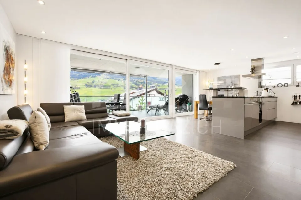 Schöne 3½ Zi.-Ferienwohnung an ruhiger Lage in Savognin