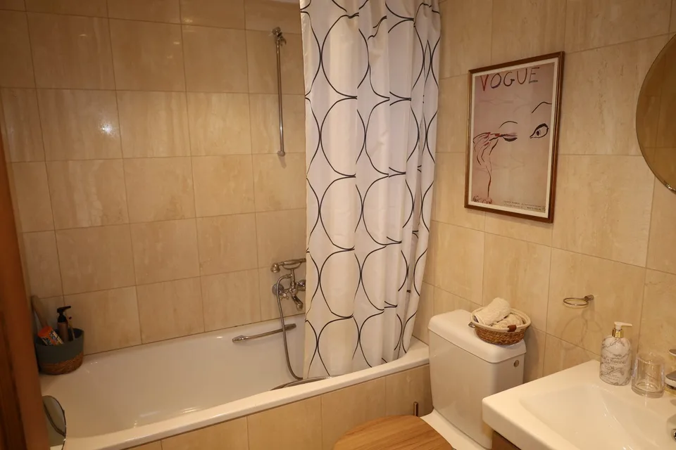 Prächtige 4,5-Zimmer-Wohnung in Crans – Foto 8 von 12