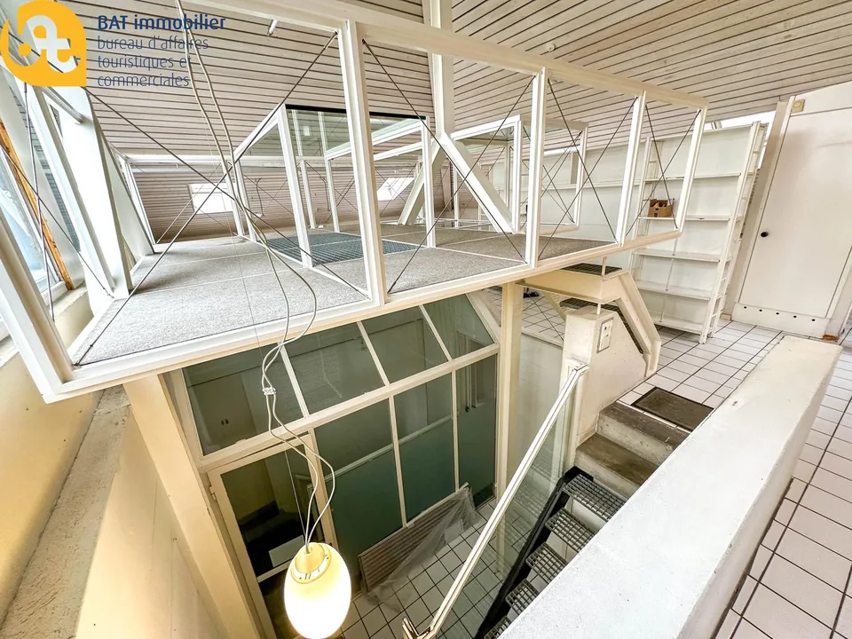 Sierre - ufficio loft mansardato con ampia terrazza - Gobet
