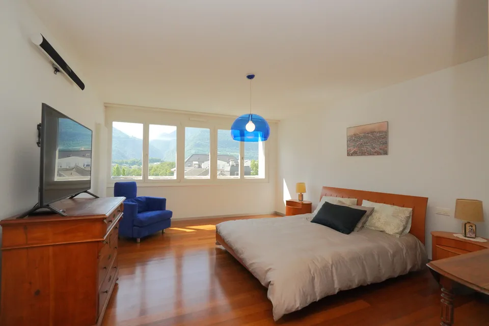 Splendido duplex in attico nel centro città di Sierre – foto 11 di 13