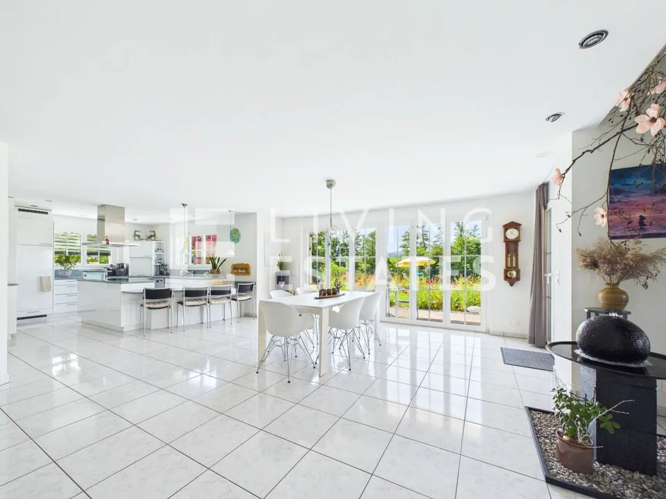 A HOME OF THE EXTRA CLASS