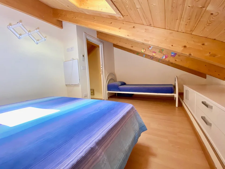 Neuwertige Maisonette-Wohnung in ruhiger und sonniger Lage mit schönem Meerblick, Pool und Wellness – Foto 7 von 13