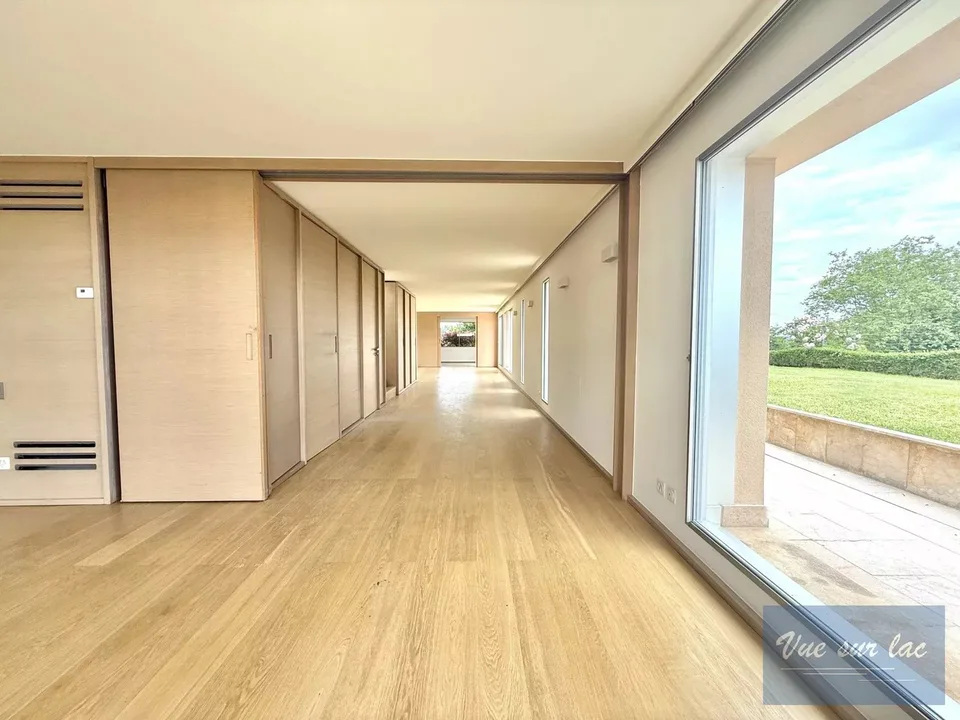 Penthouse di lusso a Tannay, con vista sul lago di Ginevra e le Alpi – foto 8 di 13