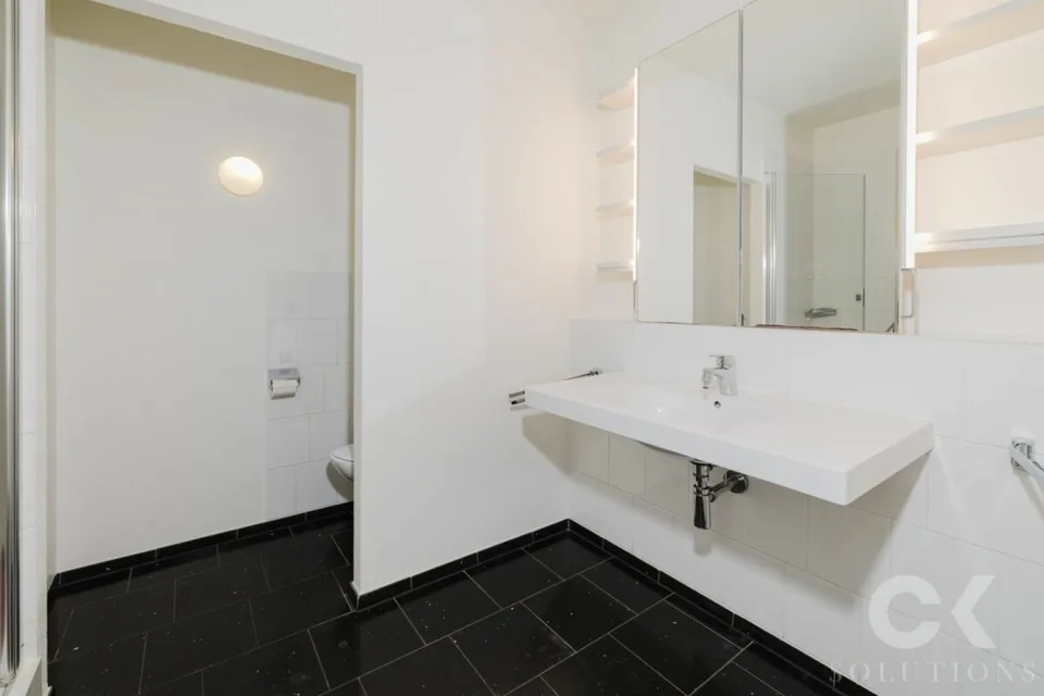 Grosszügige 5-Zimmer-Gartenwohnung in Oberwil - Wohnen mit Stil, Raum und Natur – Foto 11 von 14