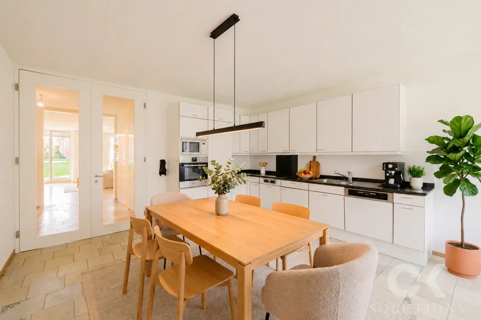 Grosszügige 5-Zimmer-Gartenwohnung in Oberwil - Wohnen mit Stil, Raum und Natur – Foto 6 von 14