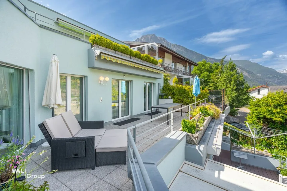 Exklusives Wohnen mit grosser Terrasse, Aussicht und Ruhe