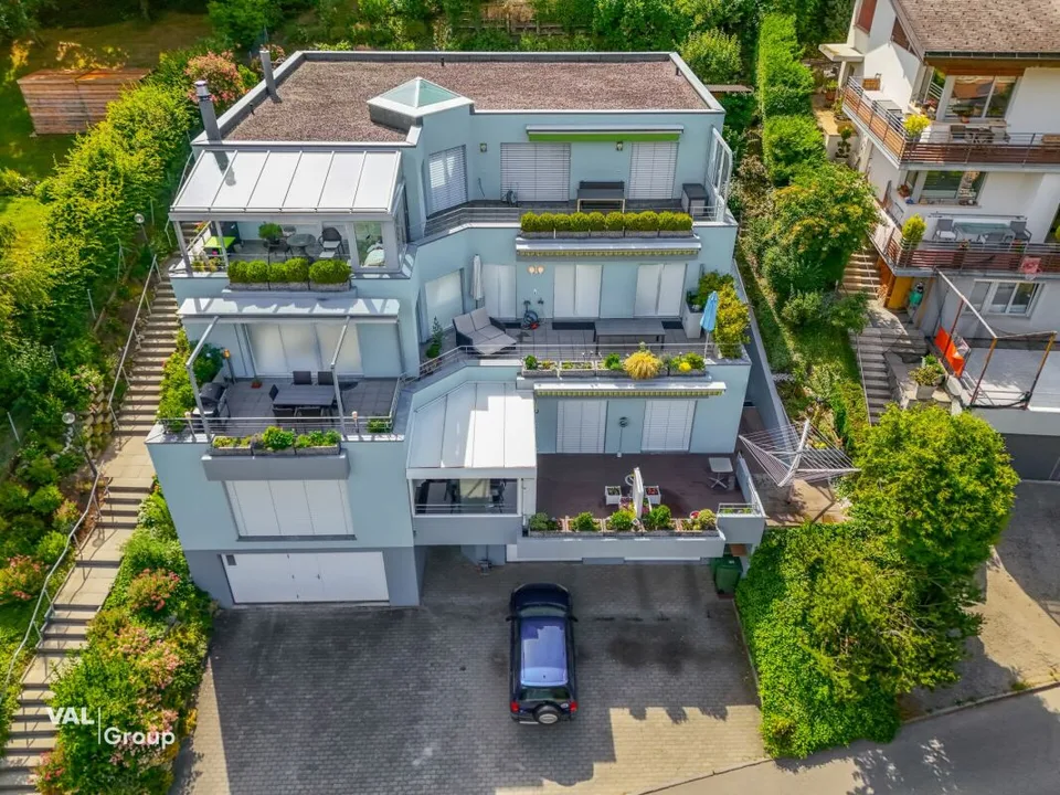 Exklusives Wohnen mit grosser Terrasse, Aussicht und Ruhe