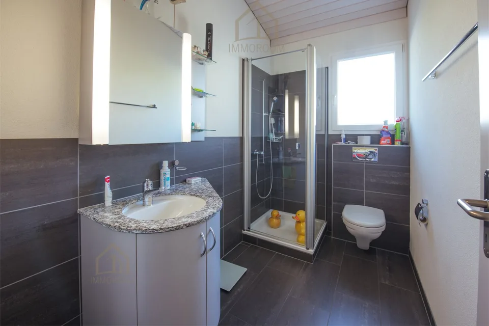 Ein Zuhause mit viel Freiraum, Privatsphäre und traumhafter Aussicht – Foto 13 von 23