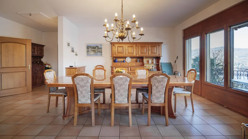 Schönes Ferienhaus mit 5.5 Zimmern in Collina d'Oro