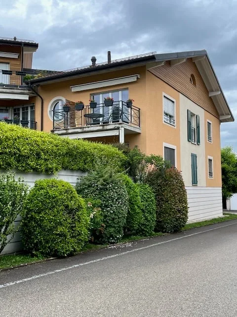 Duplex 4.5 pièces lumineux avec balcon à Prangins