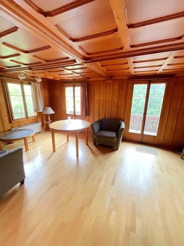 Ampio chalet di 7 locali con dependance e vista panoramica meravigliosa a Château-d'Oex VD
