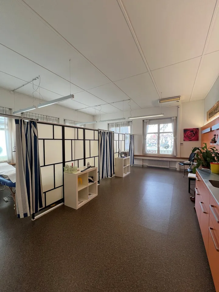 Ufficio/spazio per studio al pianterreno in affitto