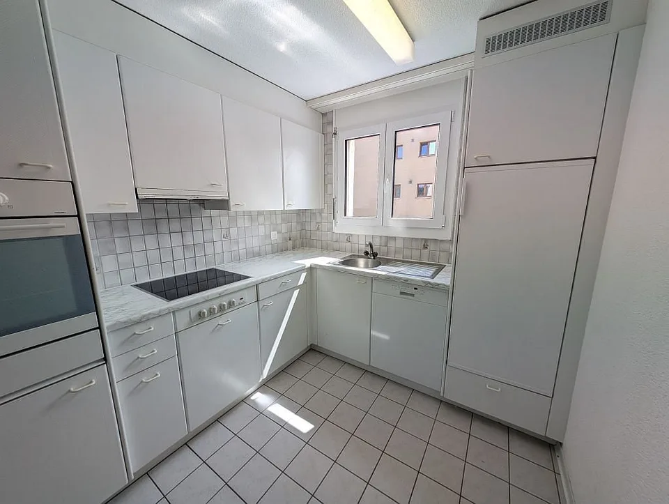3.5-Zimmerwohnung, Parterre links