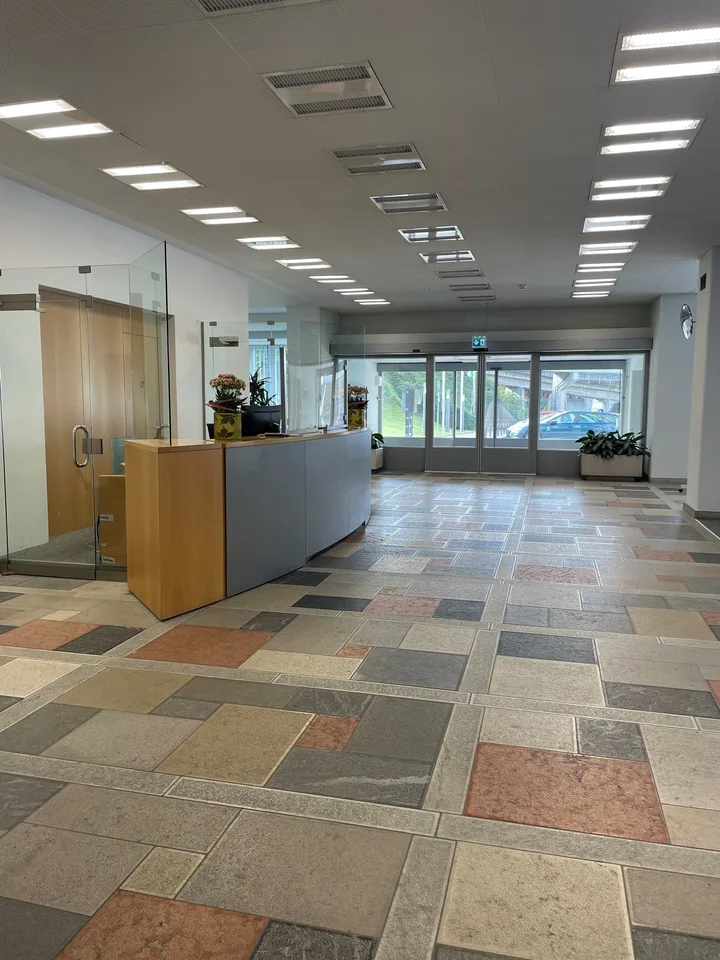 **Flexible - Central - Perfect for Your Business** – photo 7 of 8