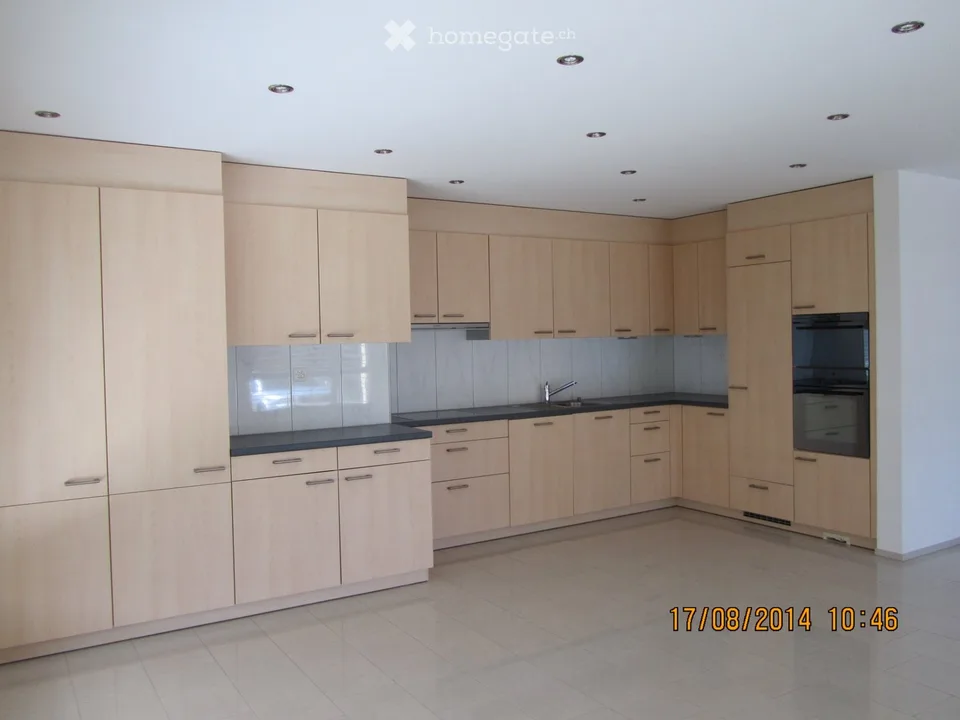 Sehr moderne 2.5 Zi.Wochn 78 m2 an sonniger und ruhiger Lage