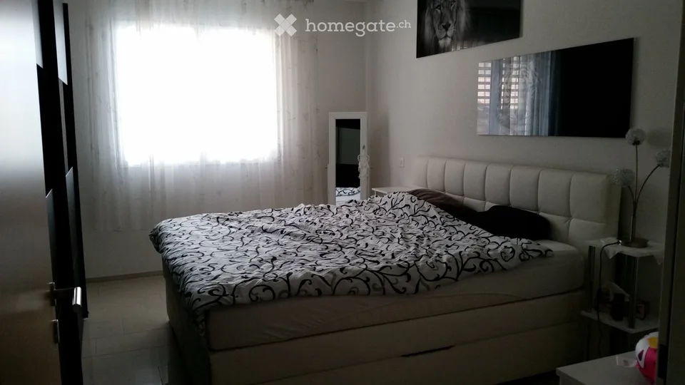 Sehr moderne 2.5 Zi.Wochn 78 m2 an sonniger und ruhiger Lage