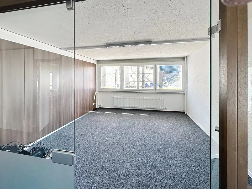 Administrative surface to take over ? 230 m² in Ecublens