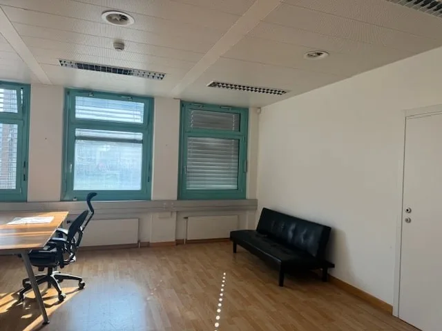 Uffici modulari a Manno, scegli i tuoi spazi