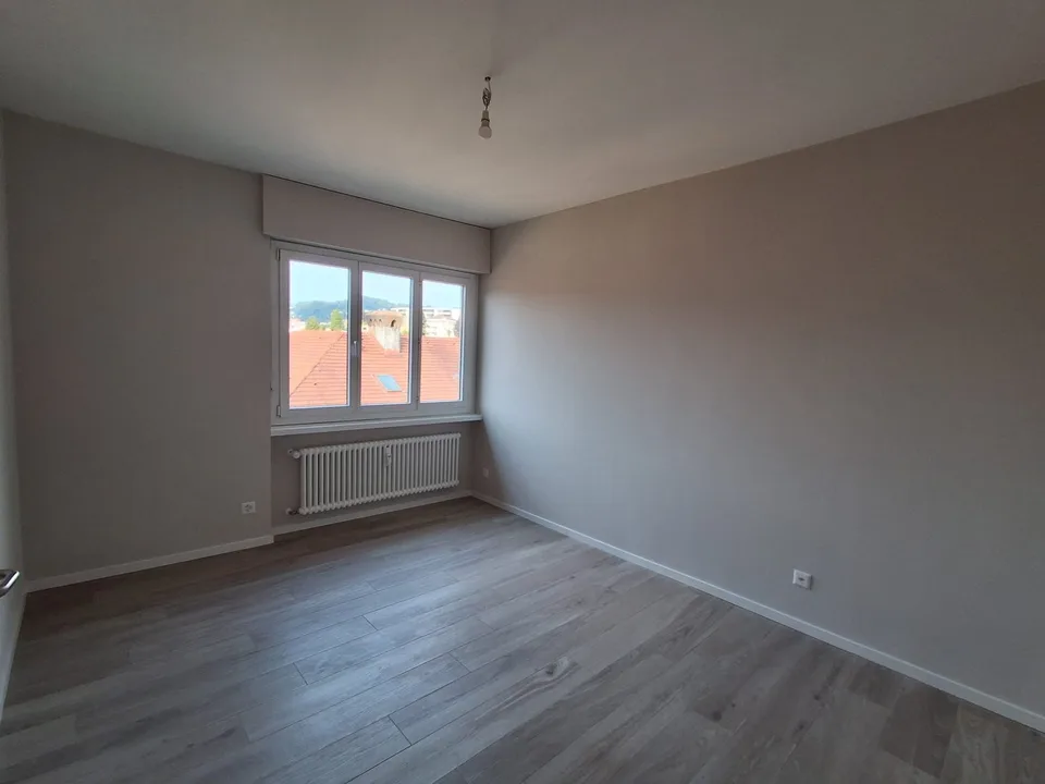 AFFITTASI 4.5 LOCALI ATTICO COMPLETAMENTE RISTRUTTURATO A LUGANO – foto 11 di 20