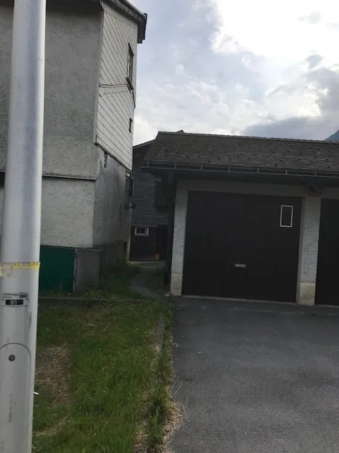 Maison mitoyenne de 4 pièces avec vue sur les montagnes à Schwanden GL
